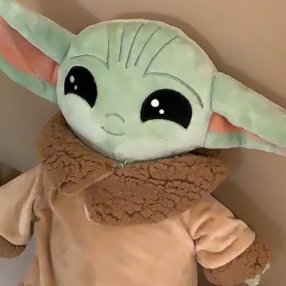 Star Wars Baby Yoda Plush Green and Tan Stuffed Animal Preloved - Picture 2 of 4